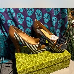 Gianni Bini Navy and Brown Striped Peep Toe Heels